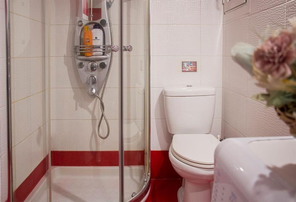 City Stay Close To The Metro A Charming Flat Atina Dış mekan fotoğraf